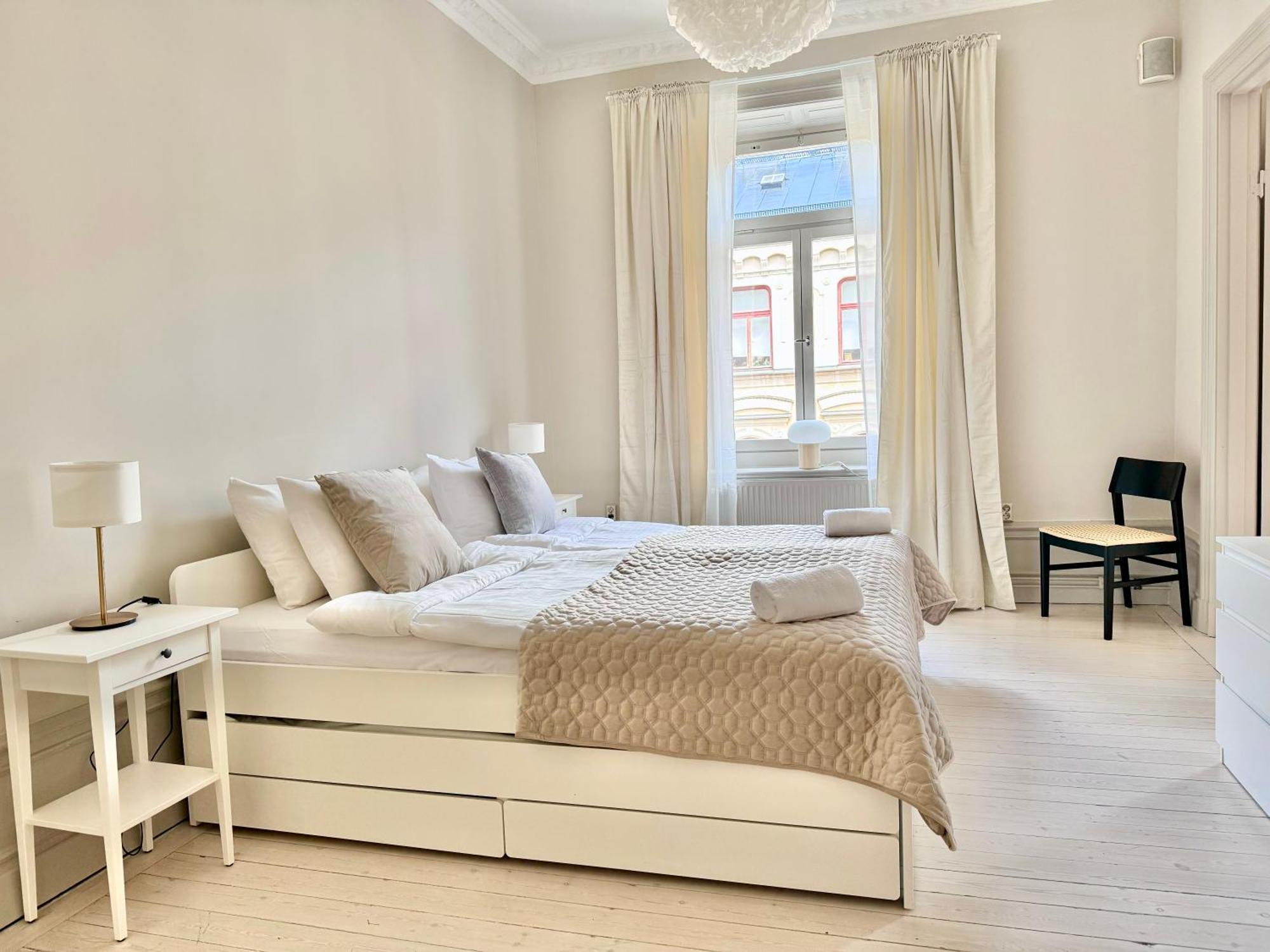 Laegenhet Med Fantastiskt Laege Apartamento Estocolmo Exterior foto